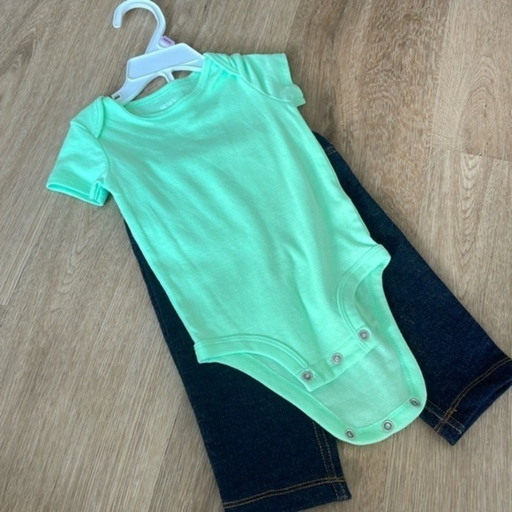 Carters Set